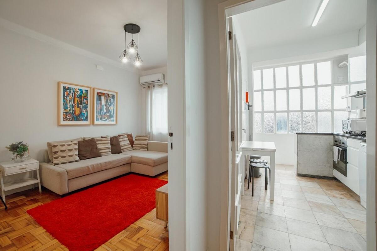Cedofeita Flat by Hosty