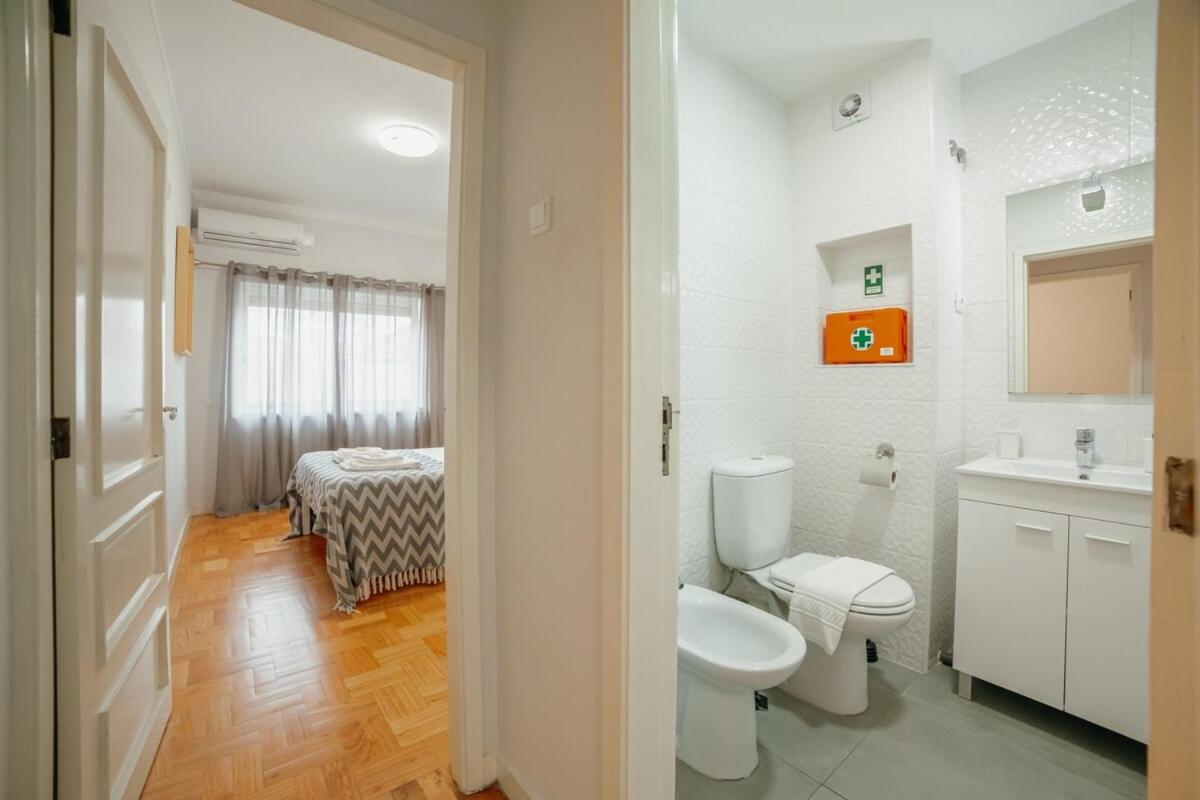 Cedofeita Flat by Hosty