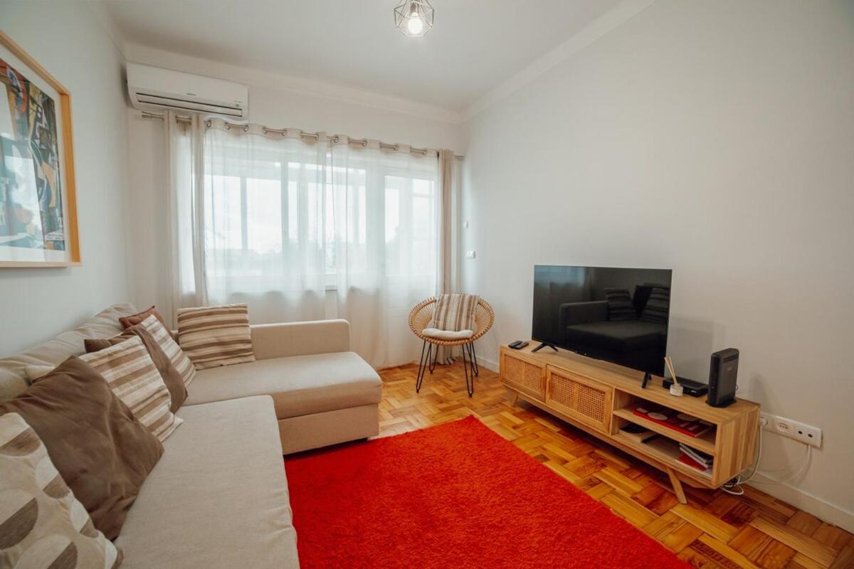 Cedofeita Flat by Hosty
