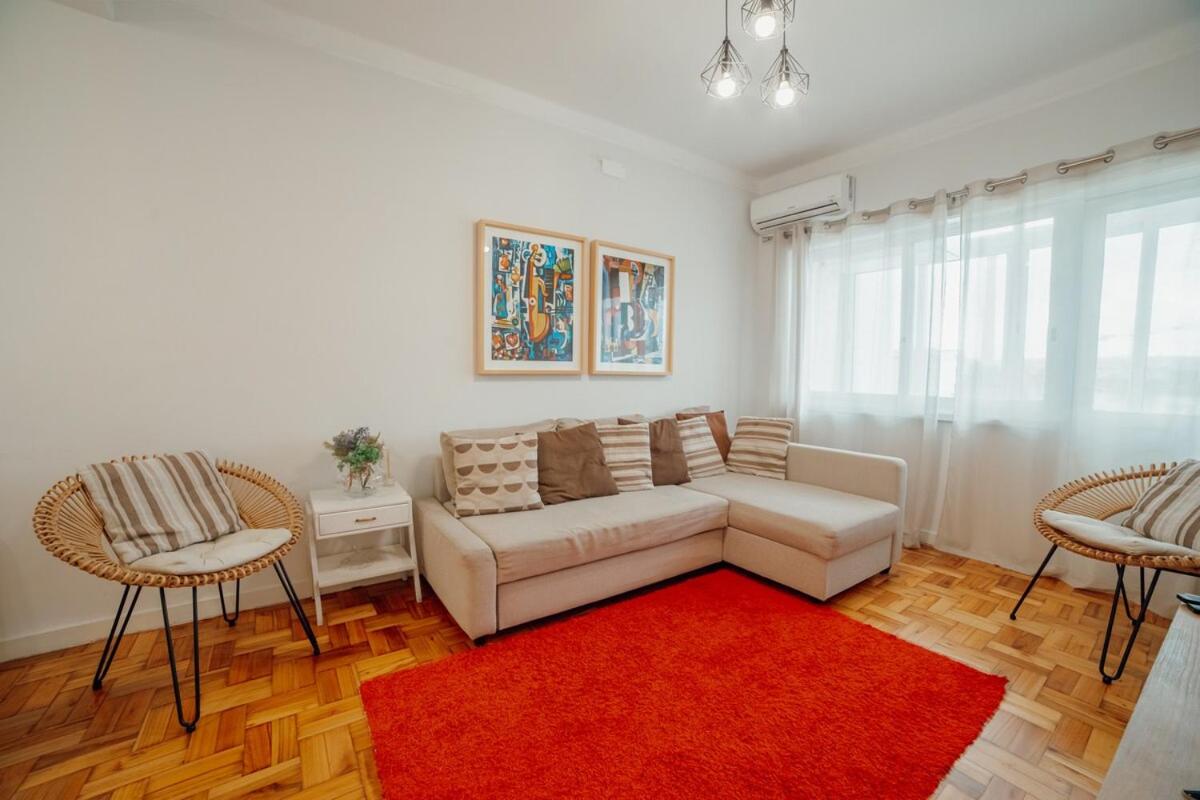 Cedofeita Flat by Hosty