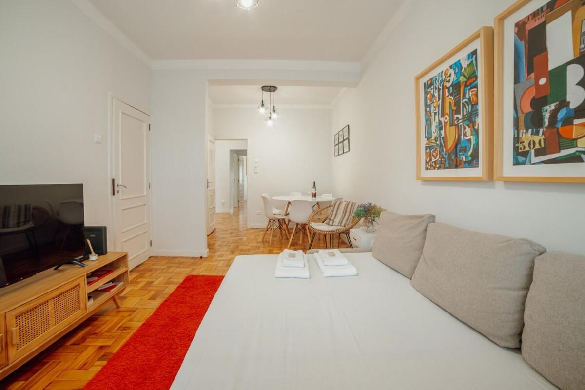 Cedofeita Flat by Hosty