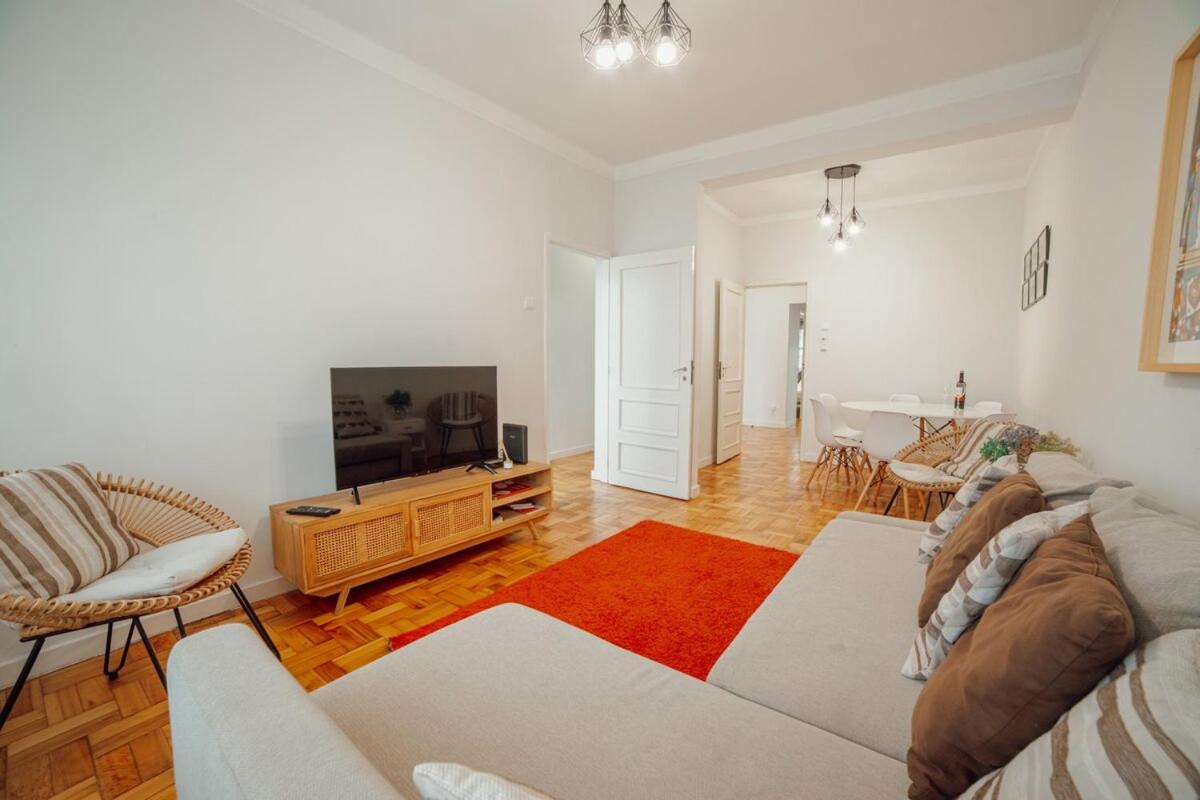 Cedofeita Flat by Hosty