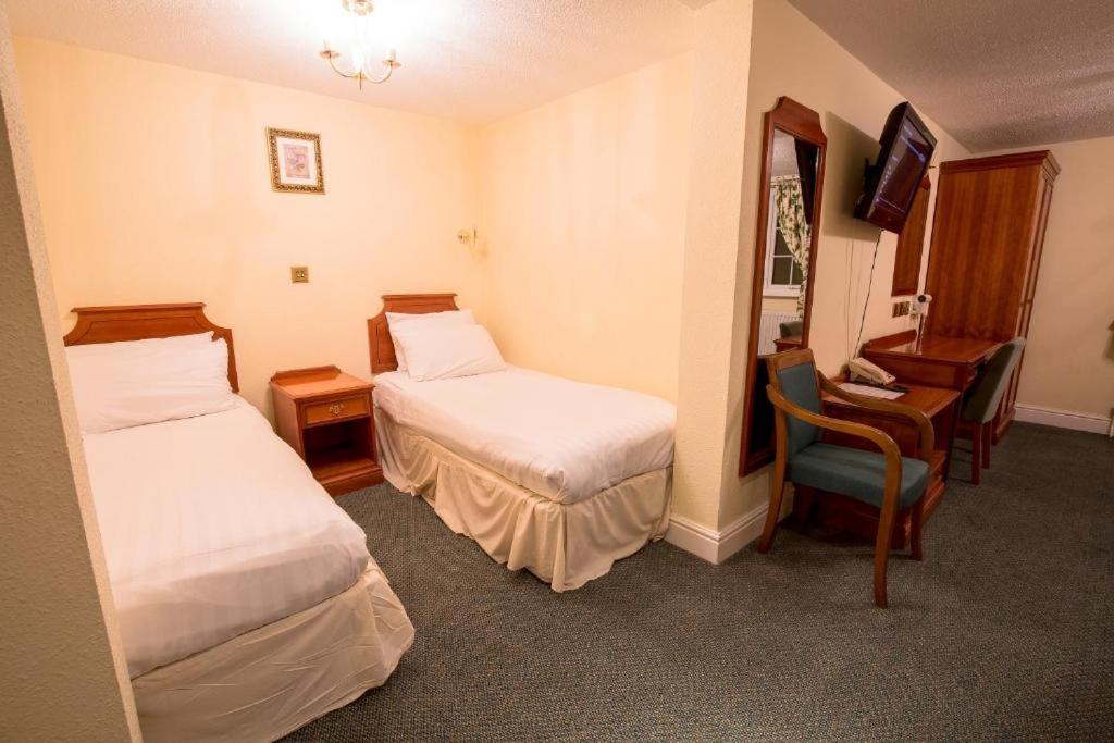Harefield Manor Hotel, photo 35