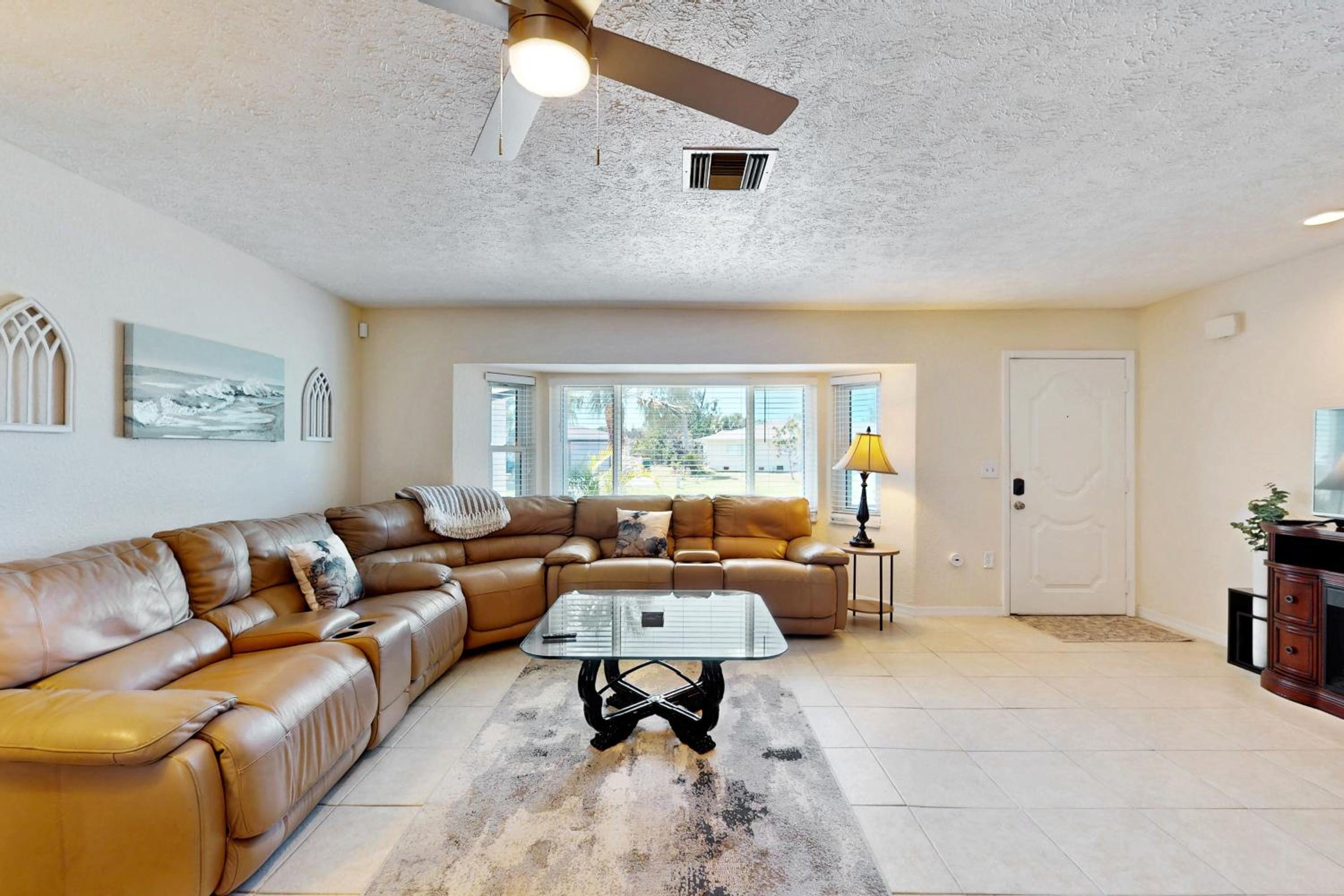 Golf Cart and Heated Pool Rotonda West Getaway!