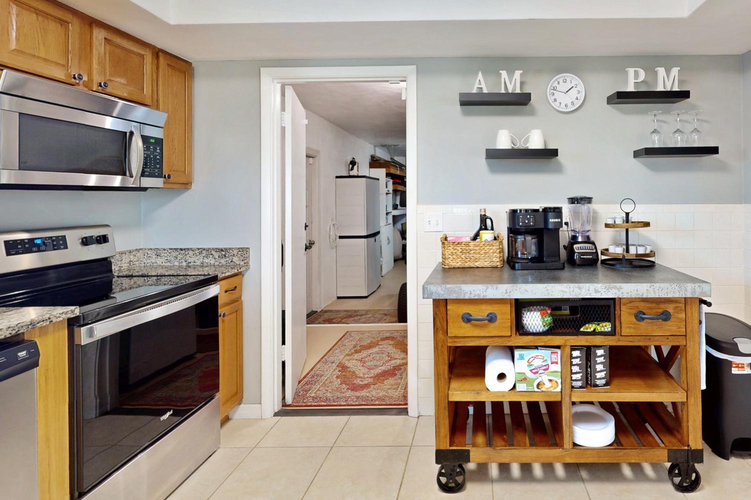 Golf Cart and Heated Pool Rotonda West Getaway!