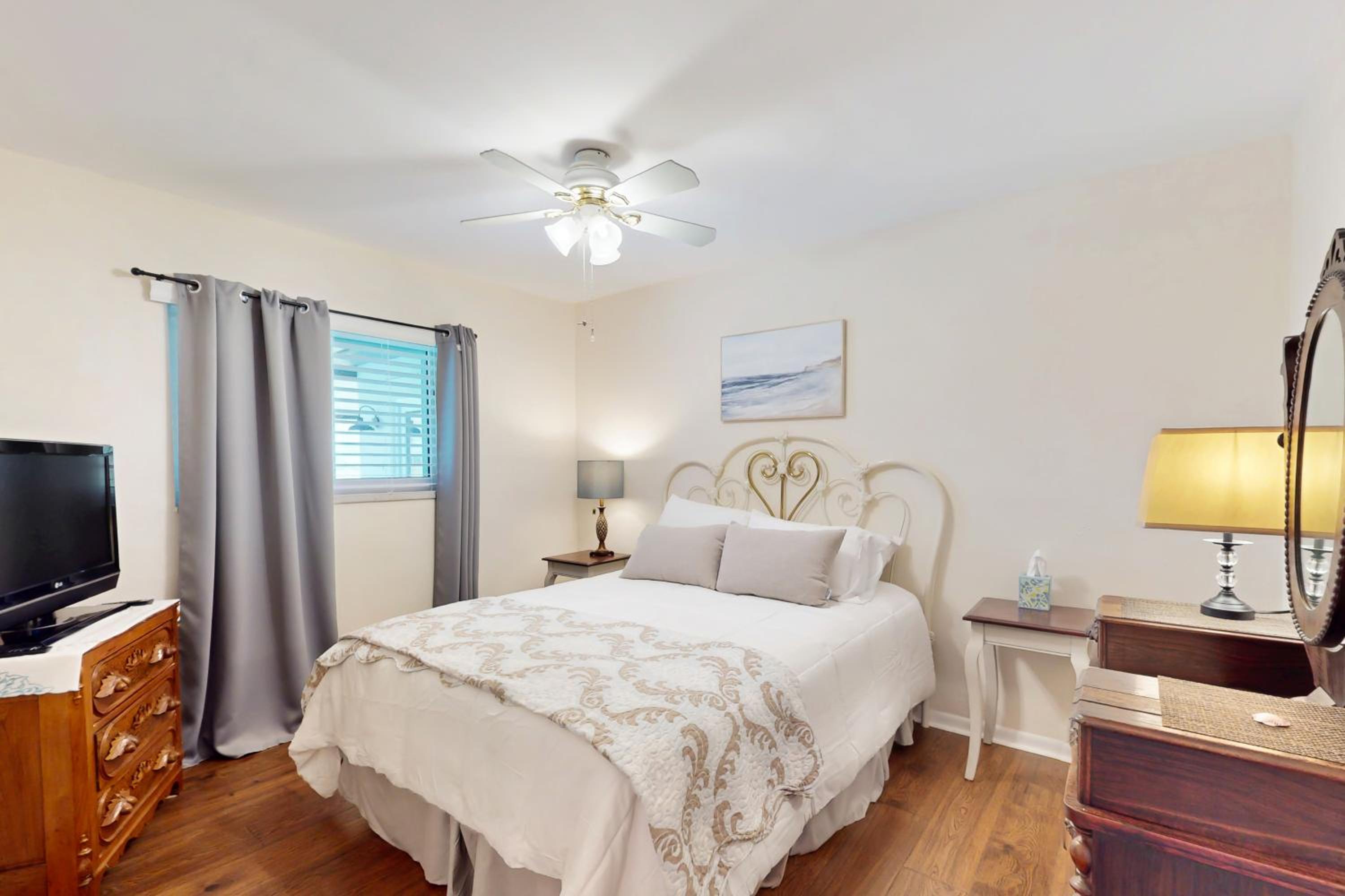 Golf Cart and Heated Pool Rotonda West Getaway!