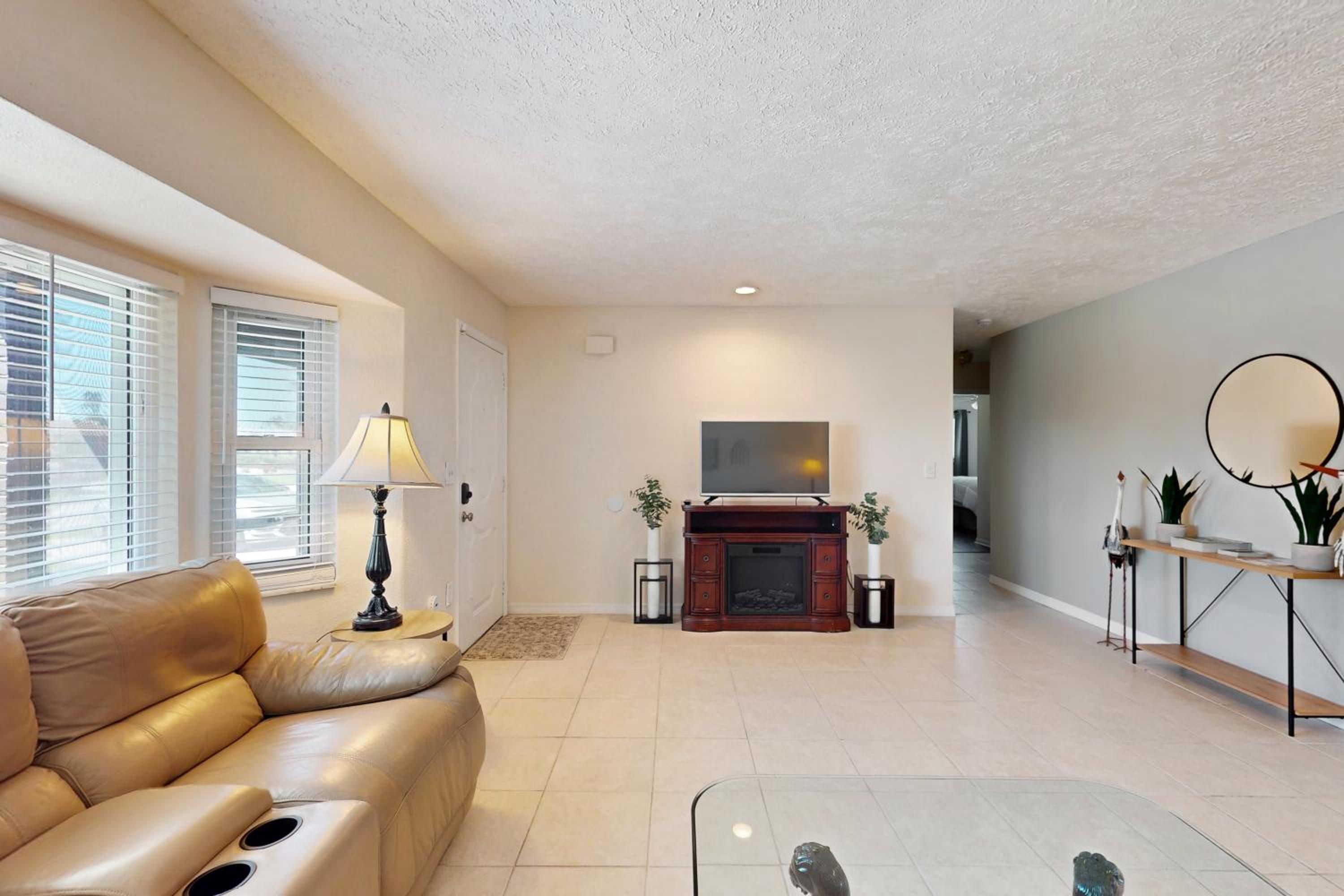 Golf Cart and Heated Pool Rotonda West Getaway!