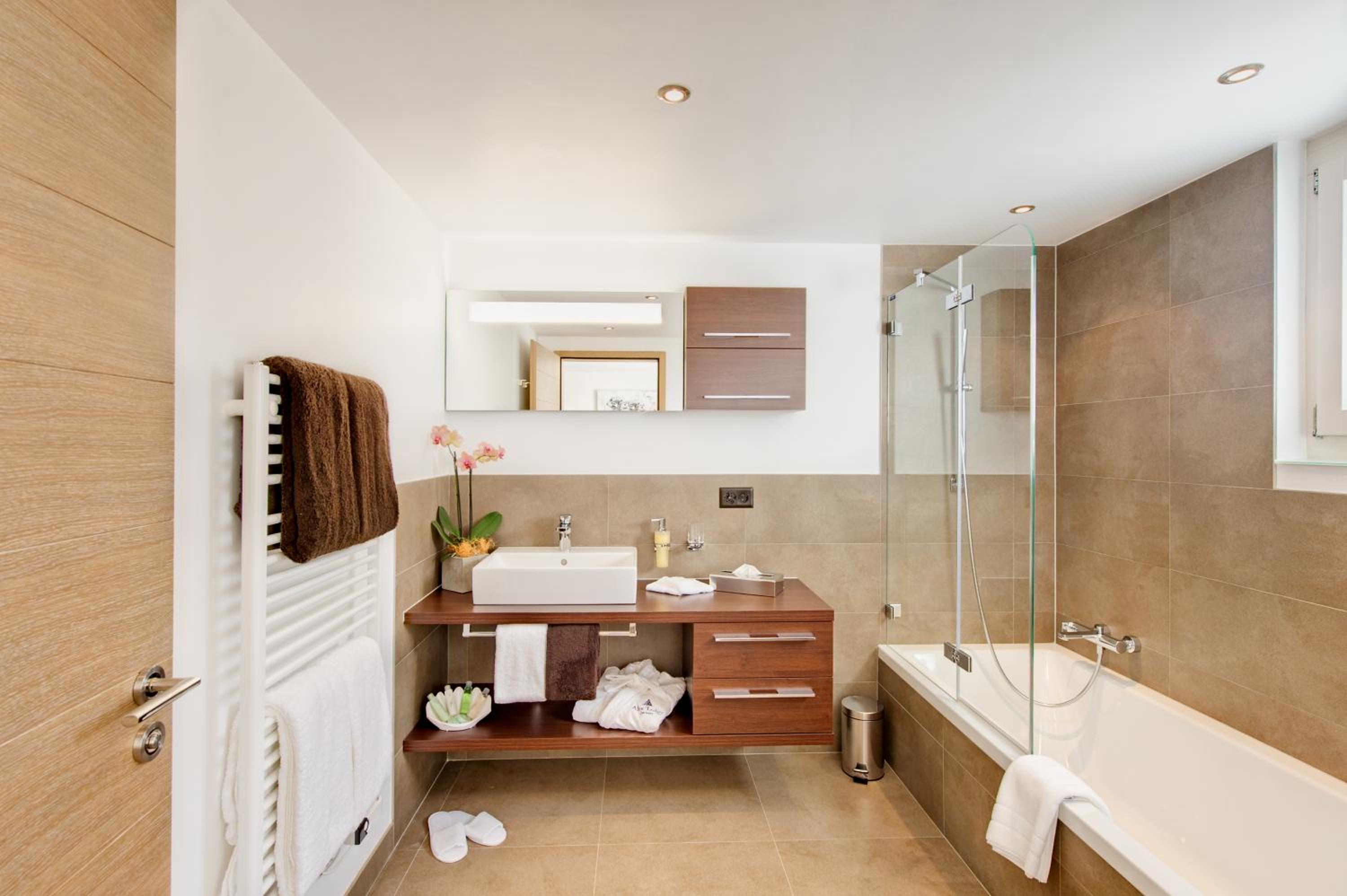 Alex Lodge Private Luxury Apartments