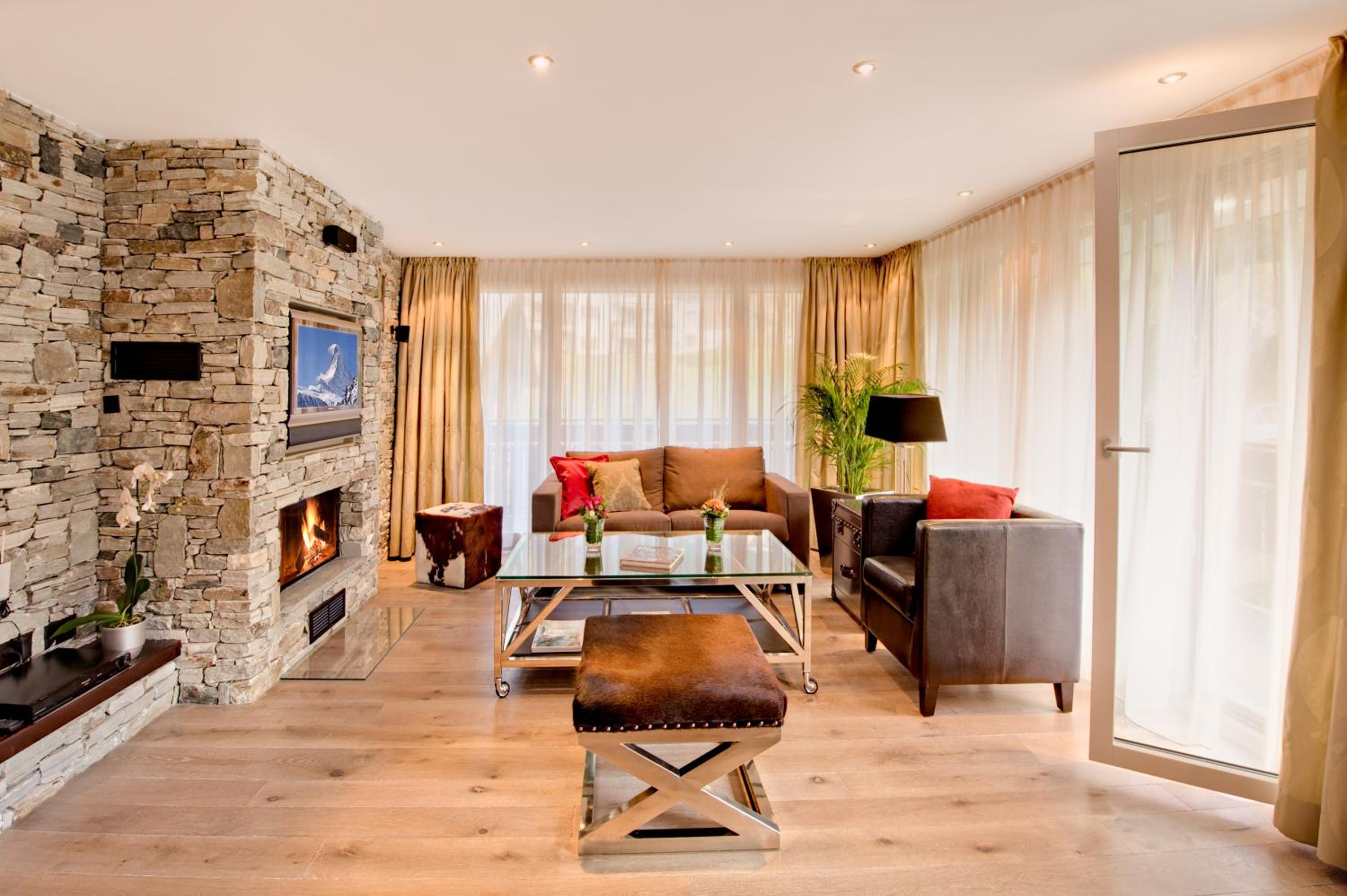 Alex Lodge Private Luxury Apartments