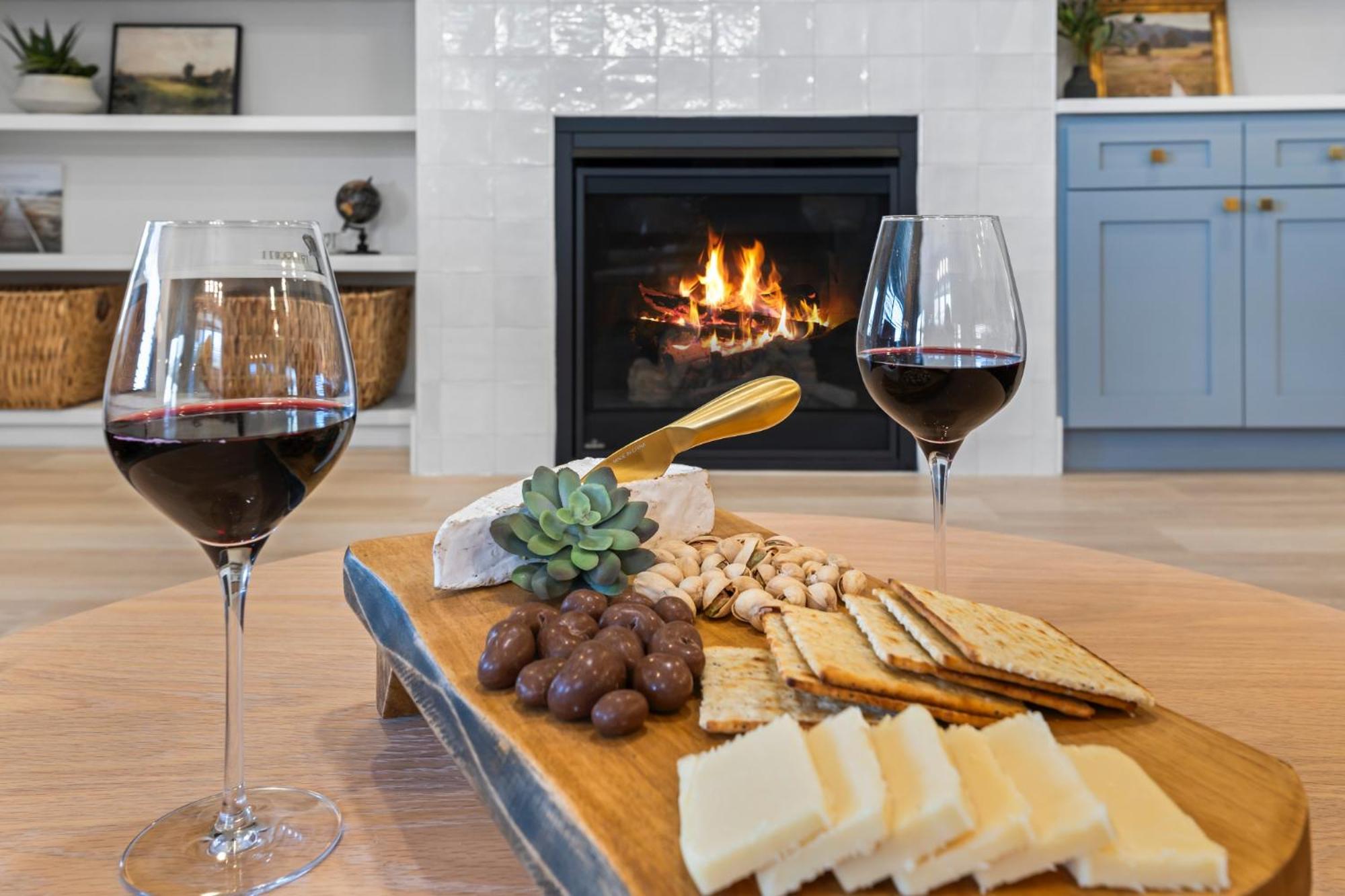 Luxury Mineral Spa Escape, Game Room Fun