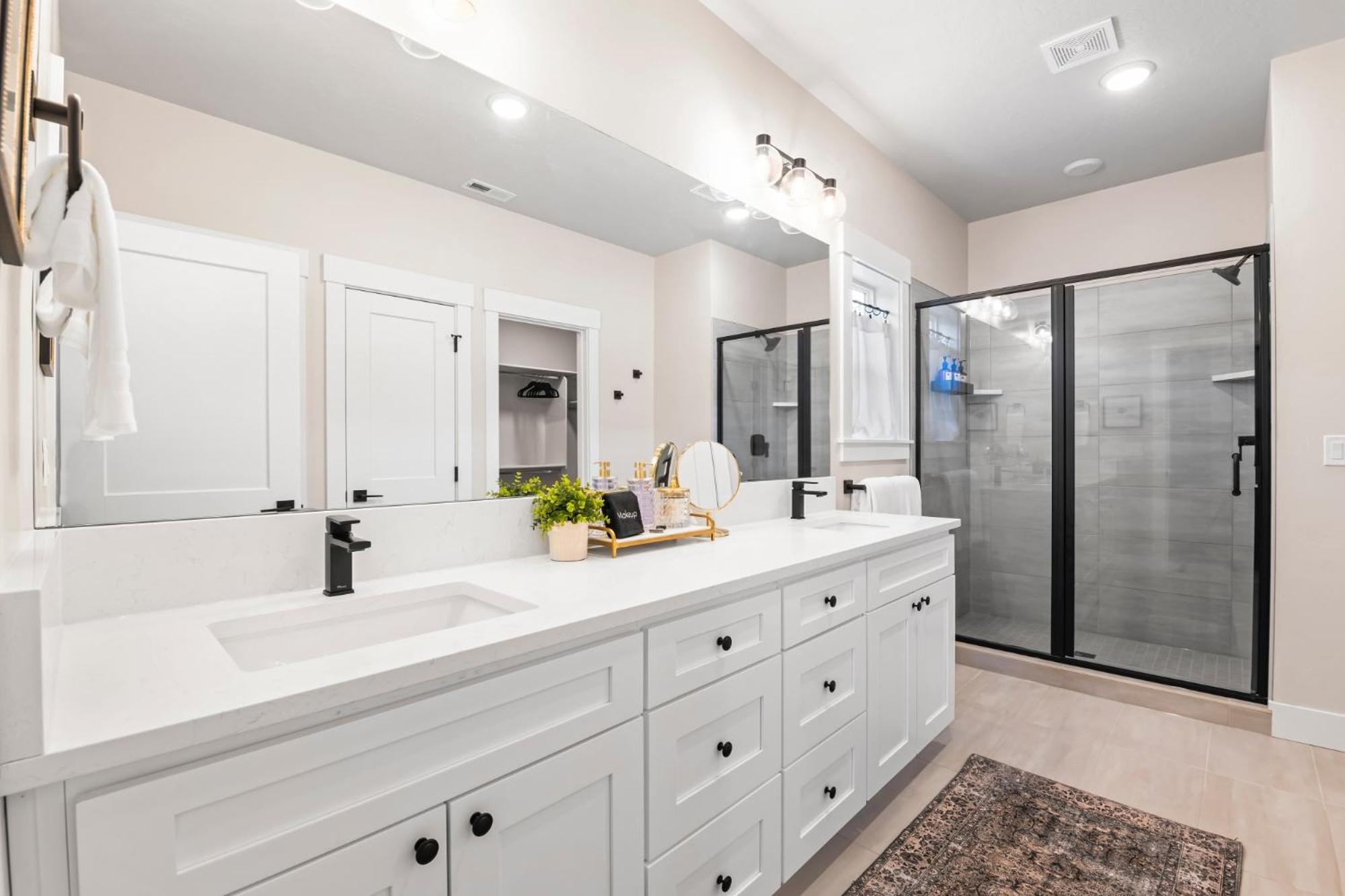 Luxury Mineral Spa Escape, Game Room Fun