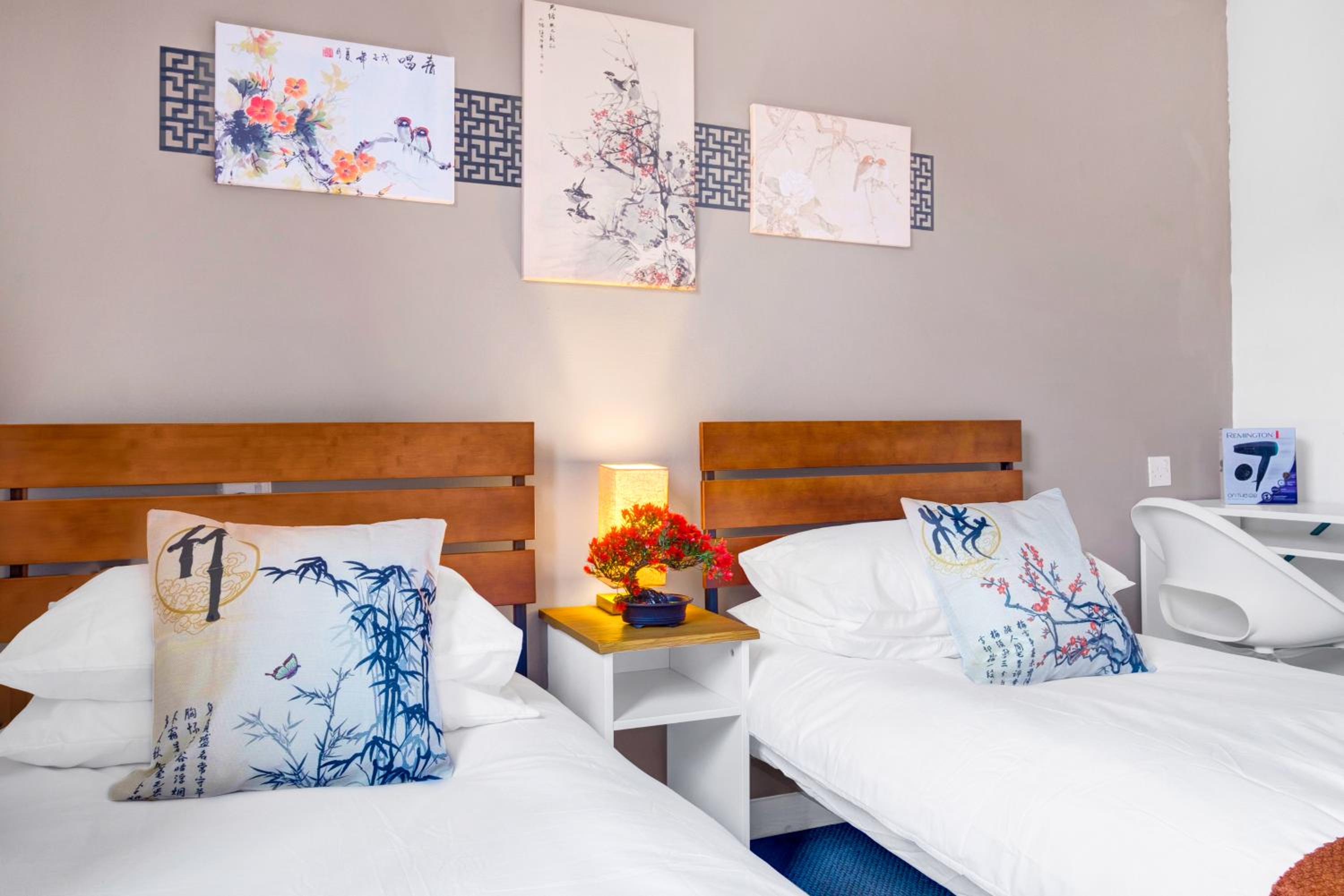 Chinese Suite with FreePark - 28 Night Stay