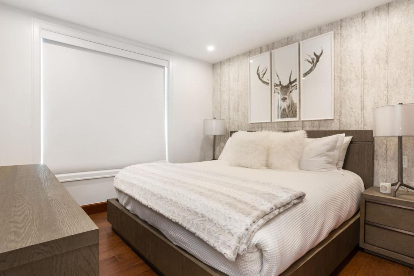 Ritz Carlton Luxe 3 bed 4 bath