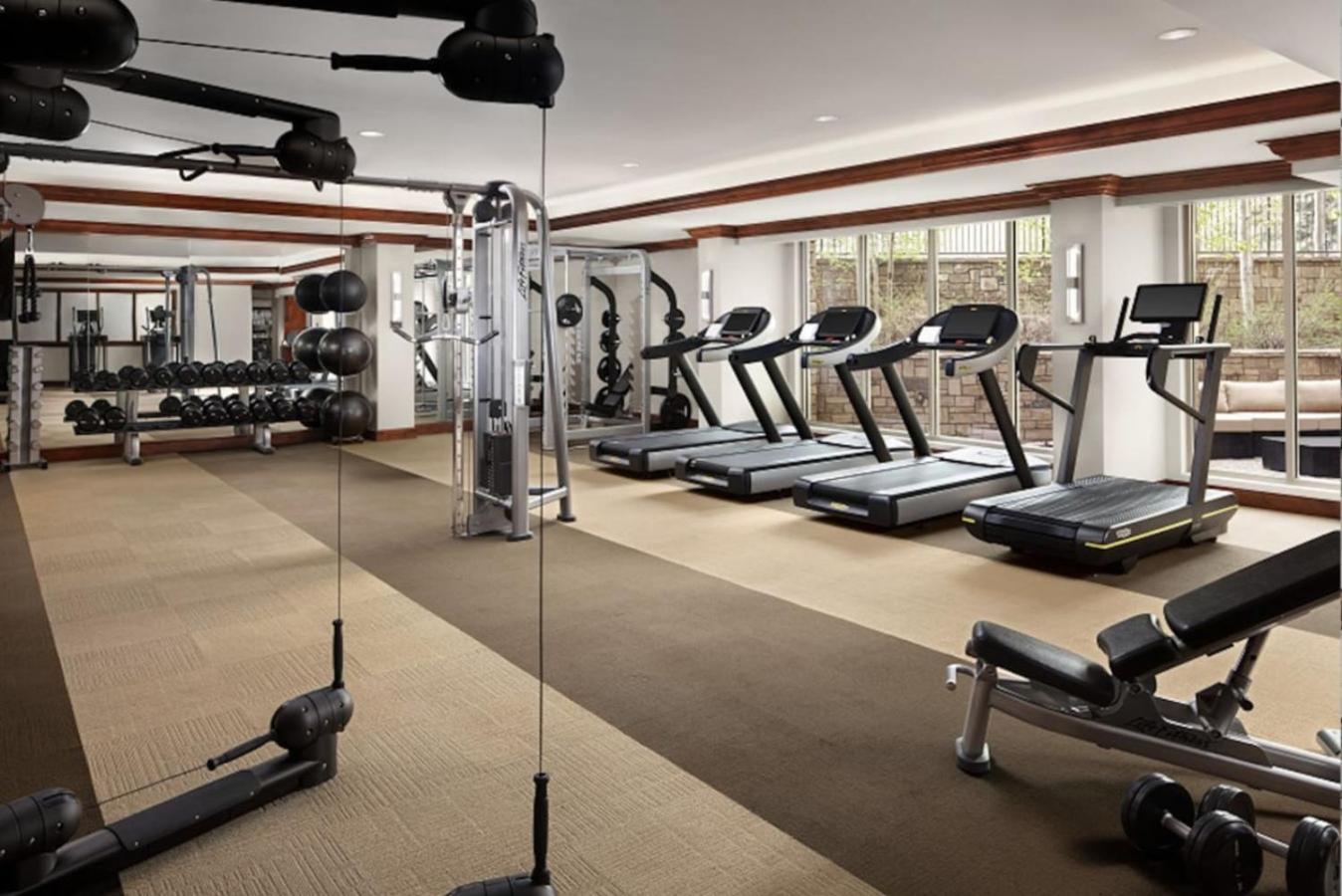 Ritz Carlton Luxe 3 bed 4 bath