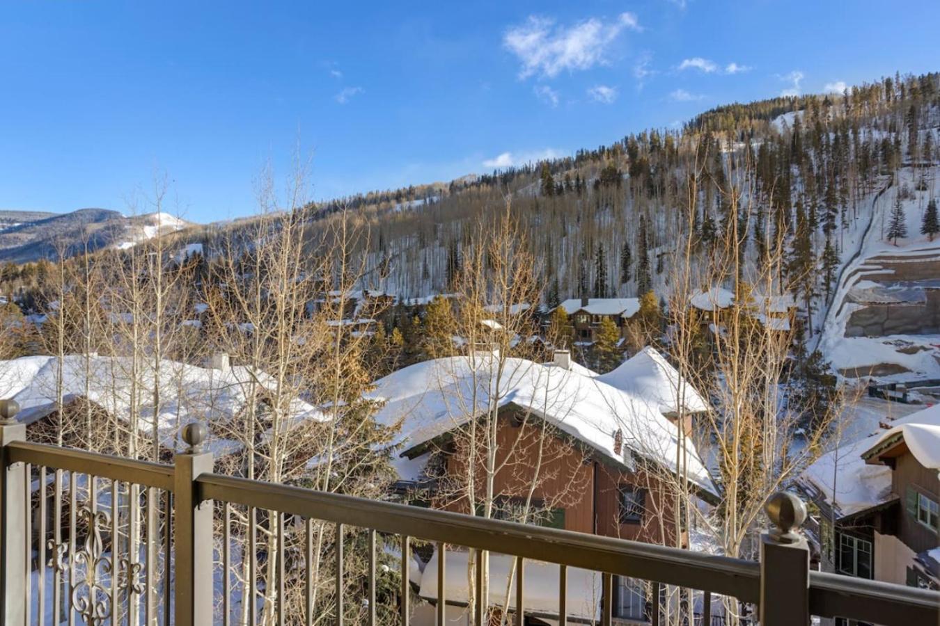 Ritz Carlton Luxe 3 bed 4 bath