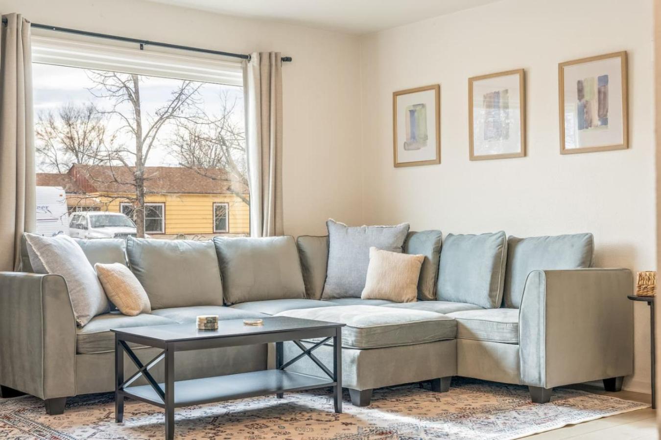 Central Denver Hangout with Huge Backyard