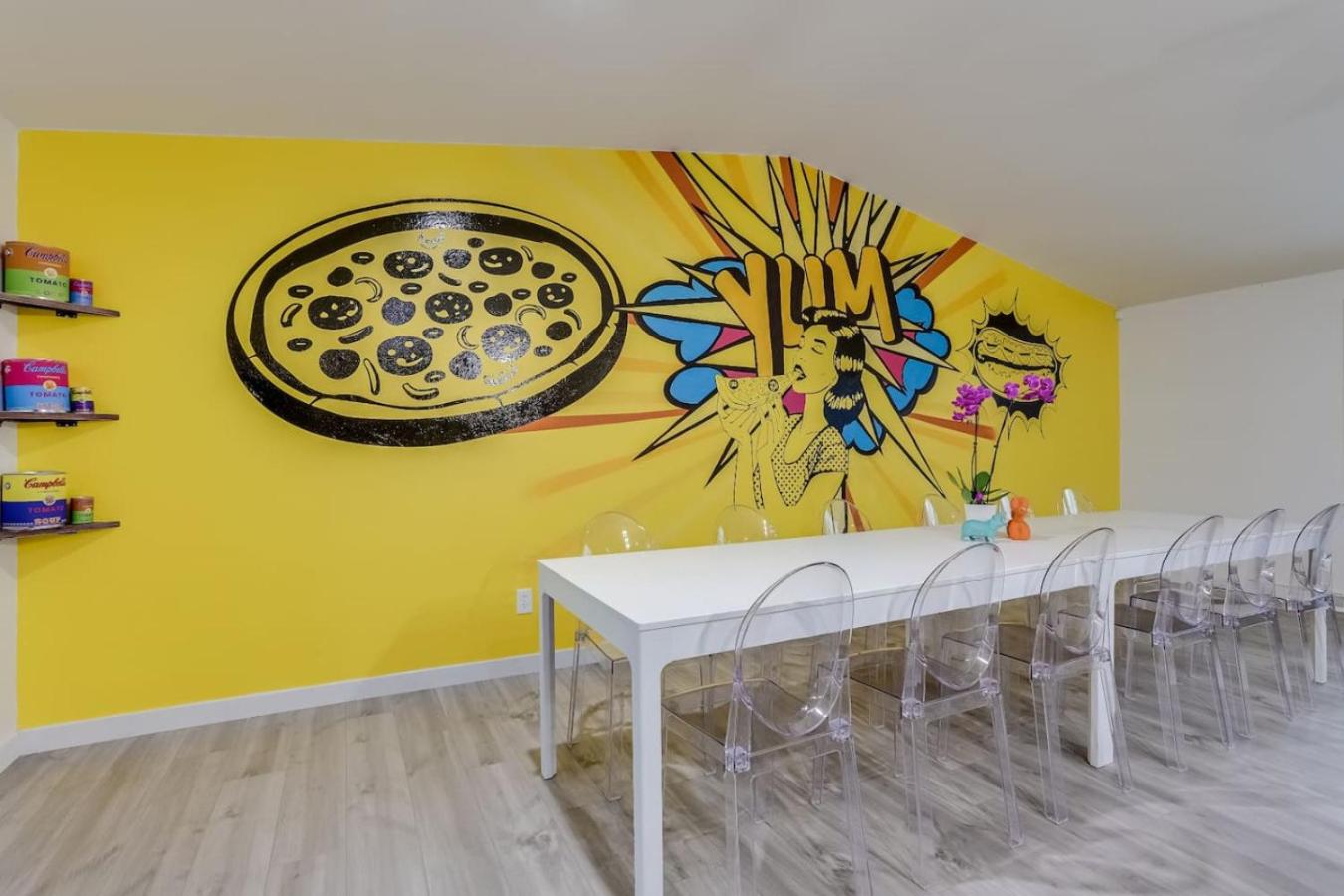 Pop Art Oasis with Karaoke Mini Golf Hot Tub and Pool