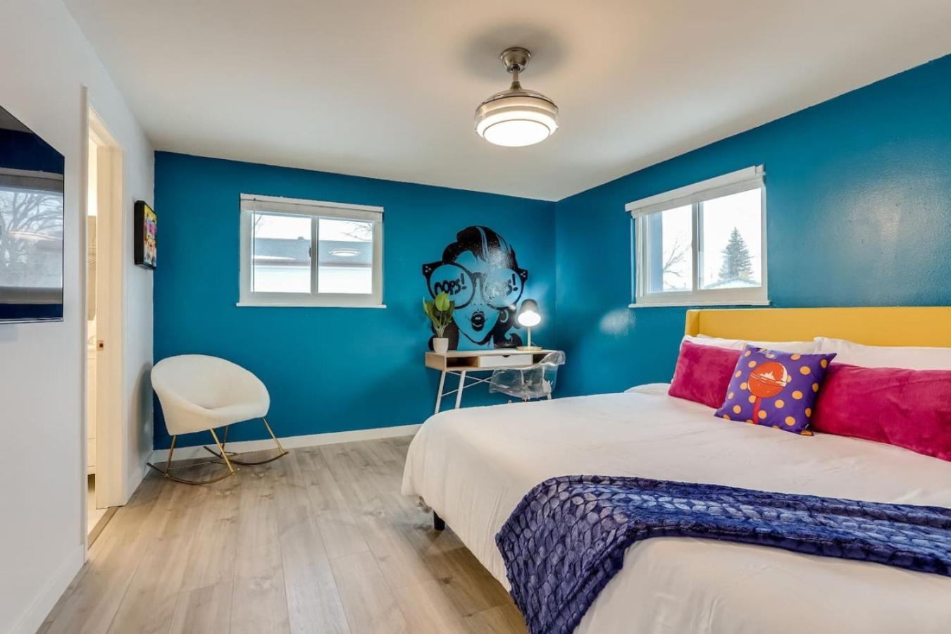 Pop Art Oasis with Karaoke Mini Golf Hot Tub and Pool