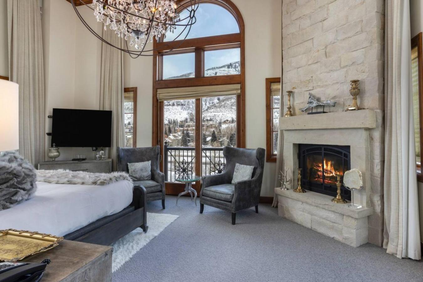 Luxury Ritz Carlton Condo with Views