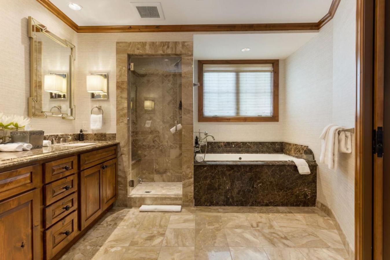 Luxury Ritz Carlton Condo with Views