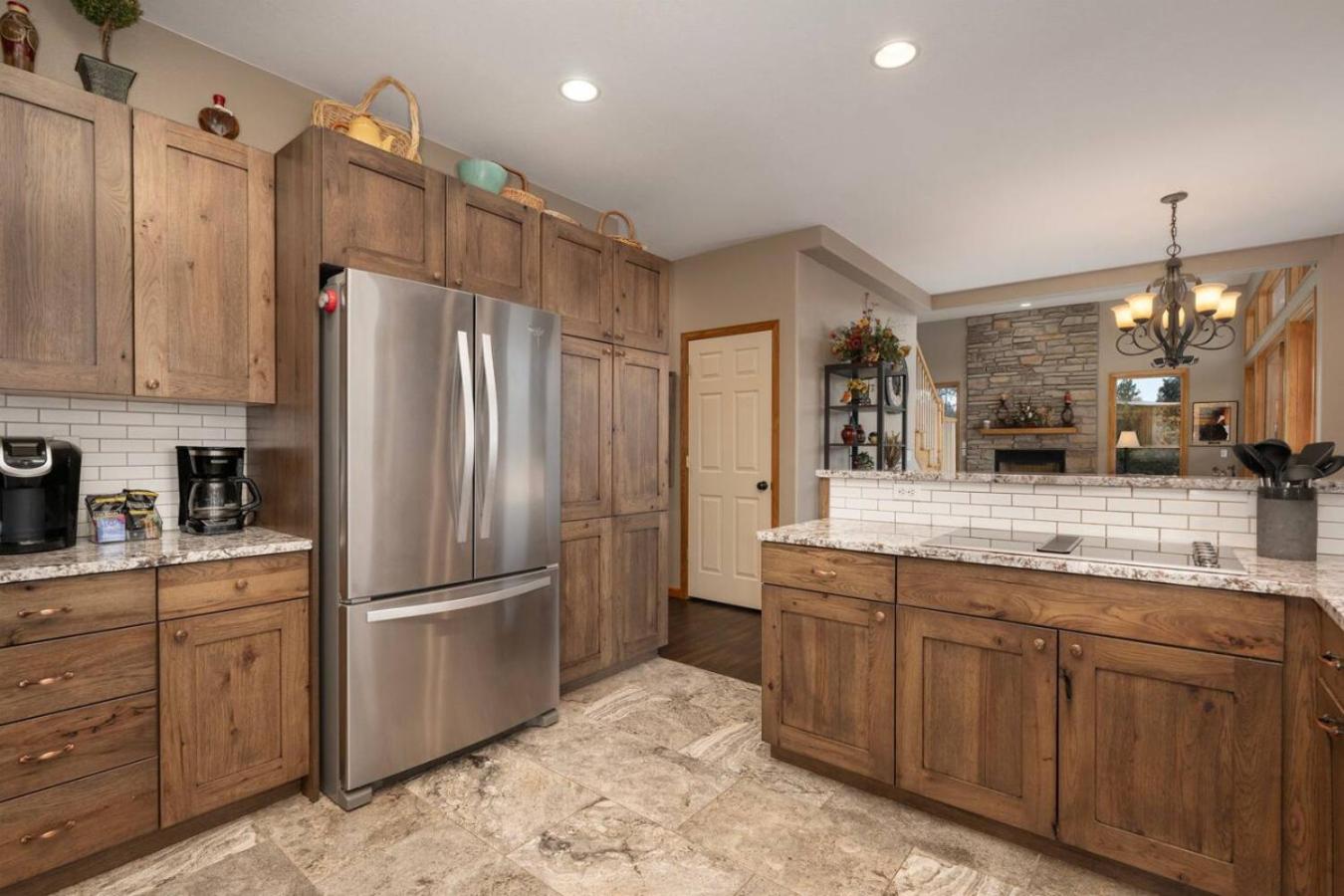 Stunning Mountain Retreat with View and Private Hot Tub
