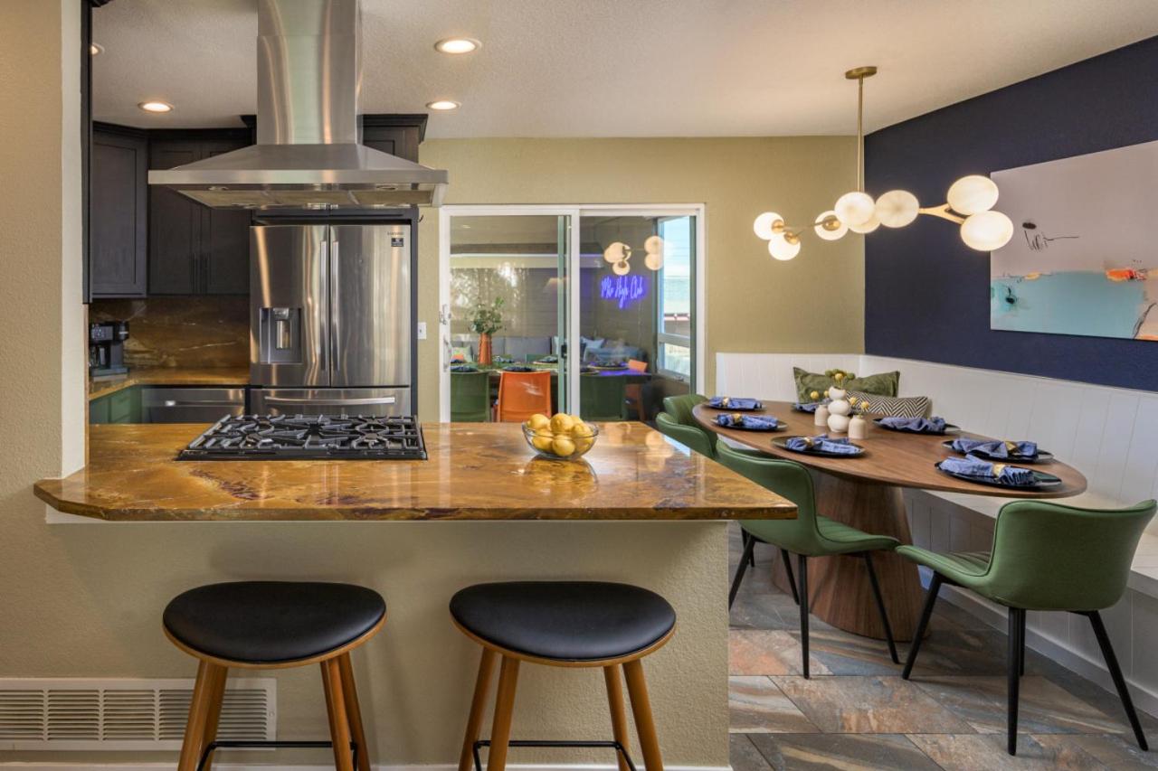 The Ultimate Hangout House