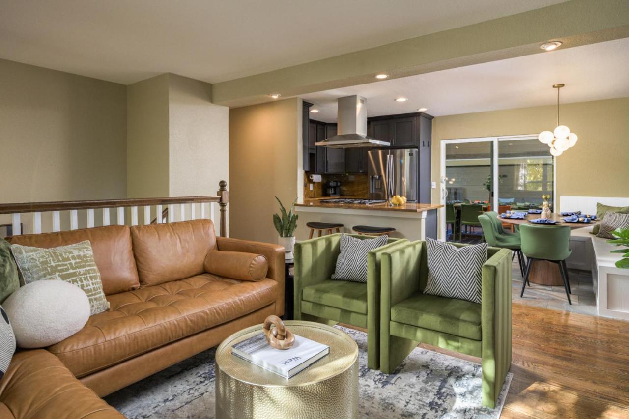 The Ultimate Hangout House