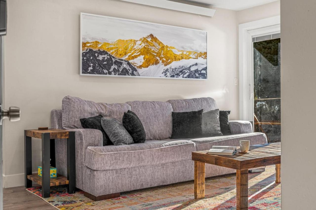 Prime Location Skiiers Paradise