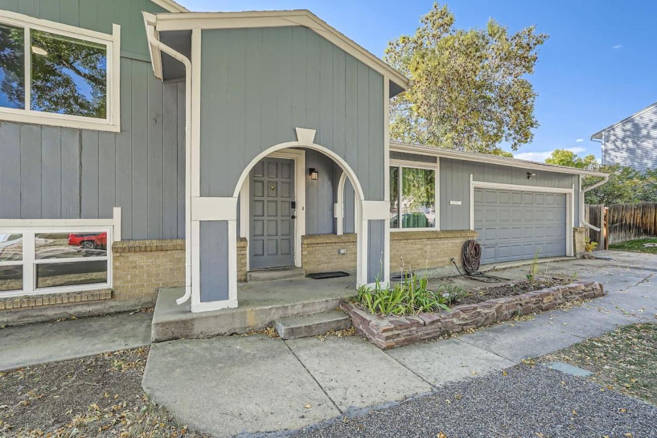 Charming Family Friendly 4bd 2ba Arvada Home