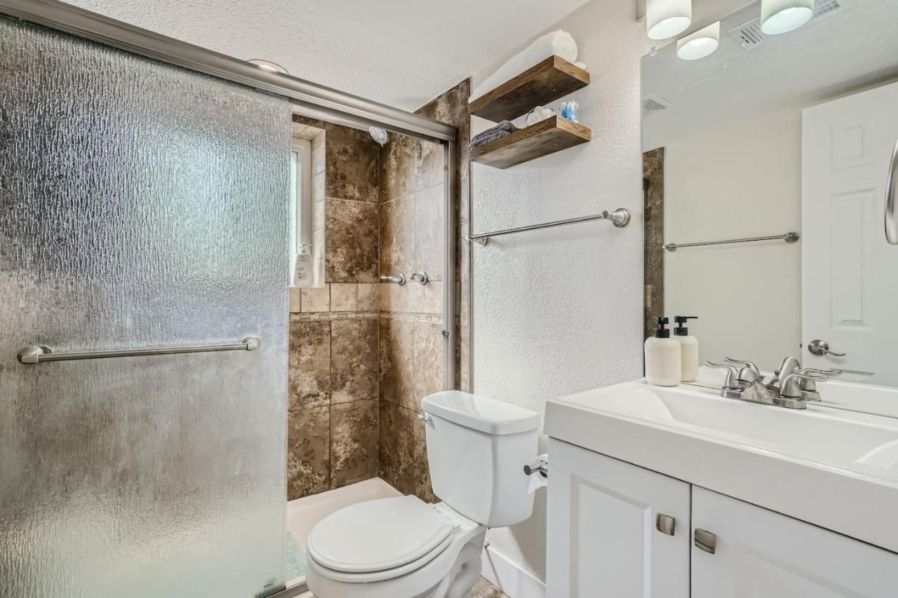 Charming Family Friendly 4bd 2ba Arvada Home
