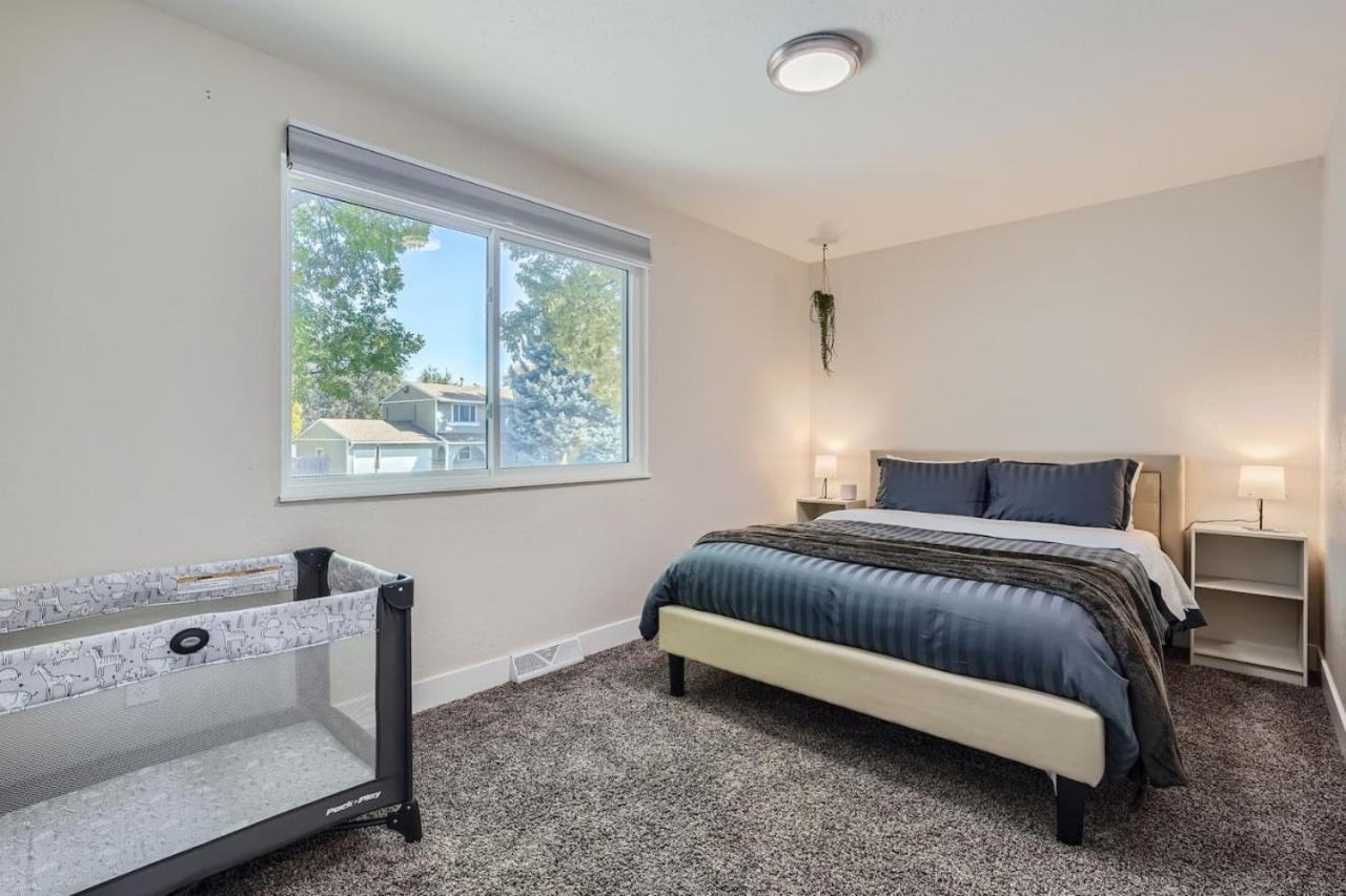 Charming Family Friendly 4bd 2ba Arvada Home