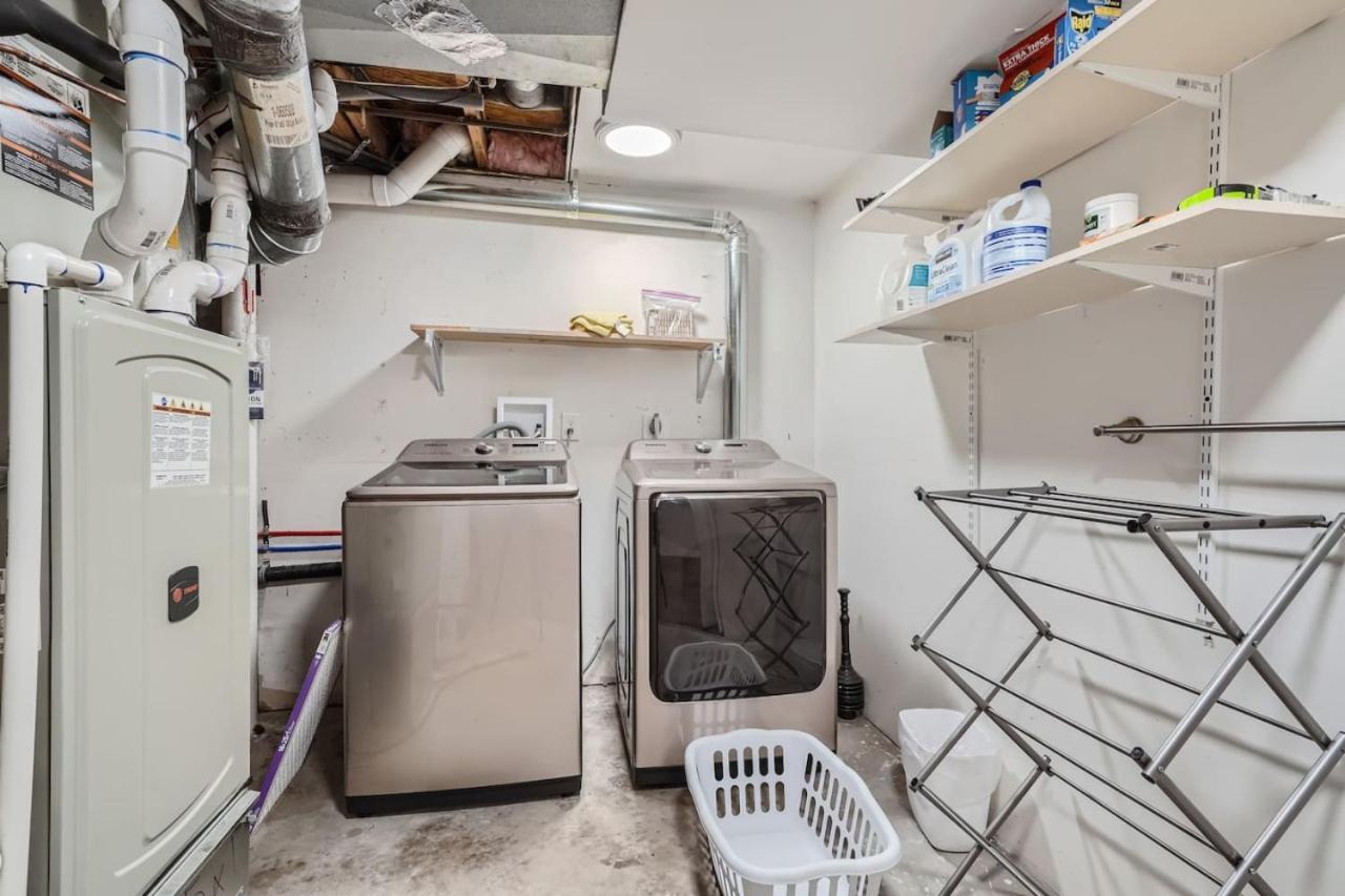 Charming Family Friendly 4bd 2ba Arvada Home