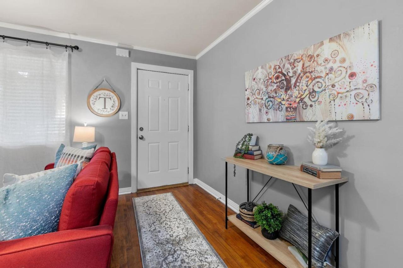 Music Theme at FSU 2 bed 1 bath