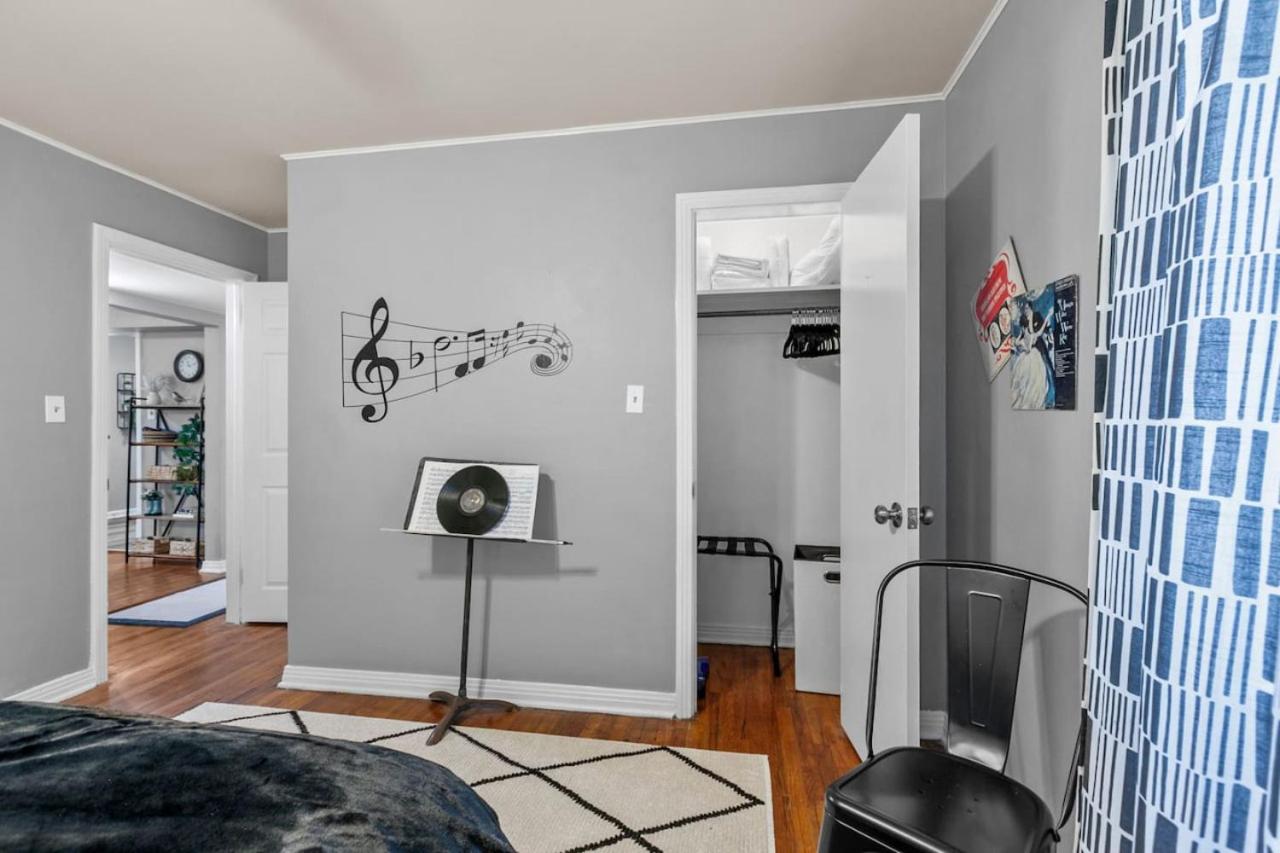Music Theme at FSU 2 bed 1 bath