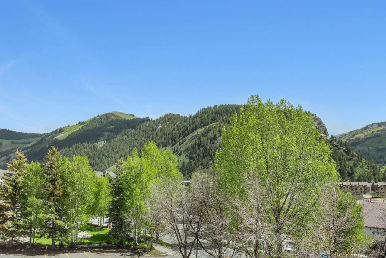 Penthouse Pool Table 7min To Beaver Creek