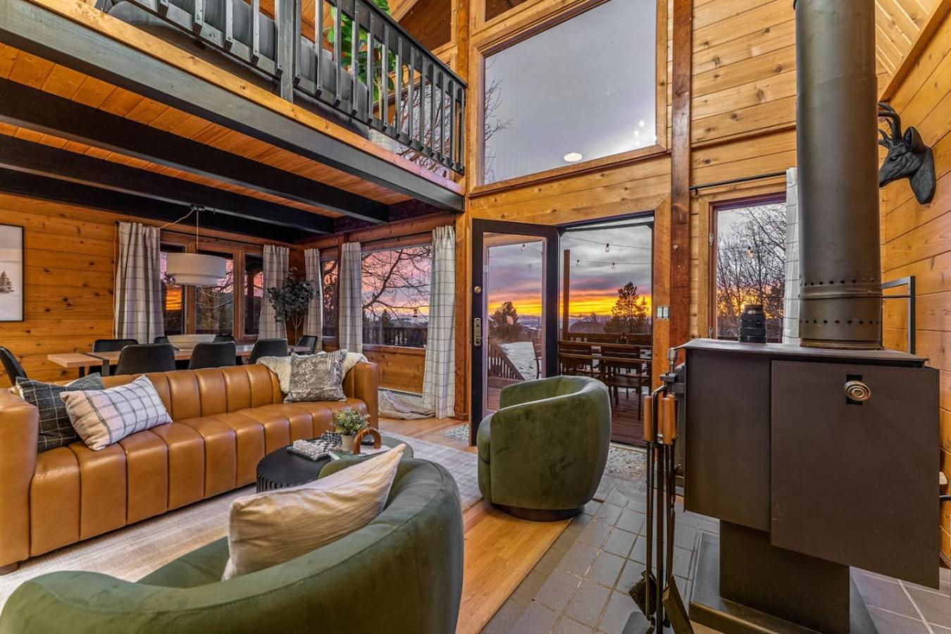 The Aspen Ridge Stargazer