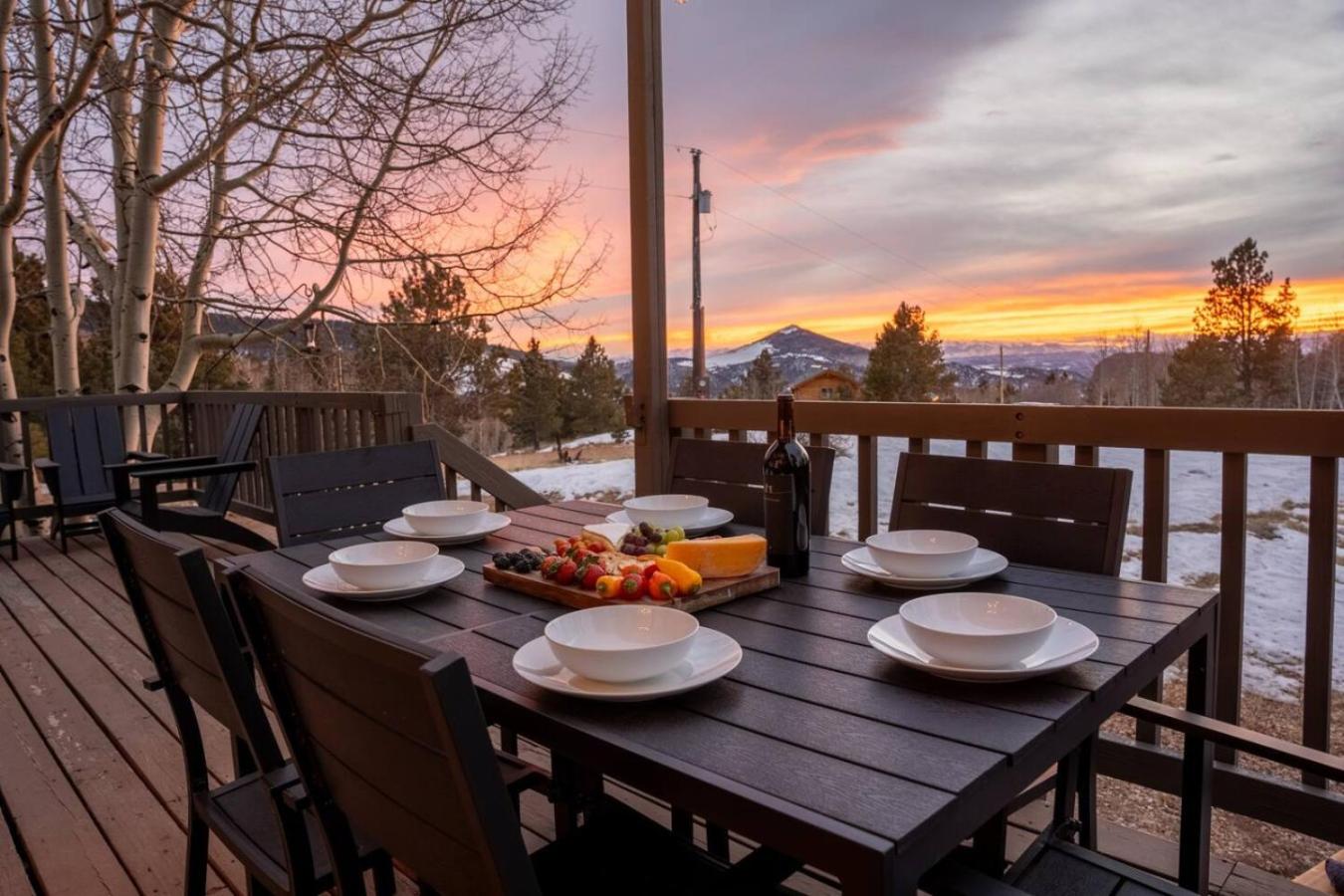 The Aspen Ridge Stargazer