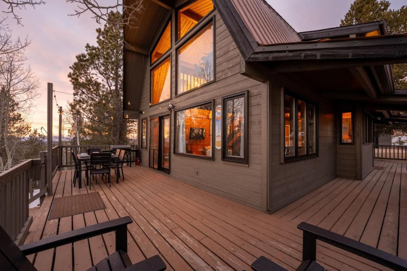 The Aspen Ridge Stargazer