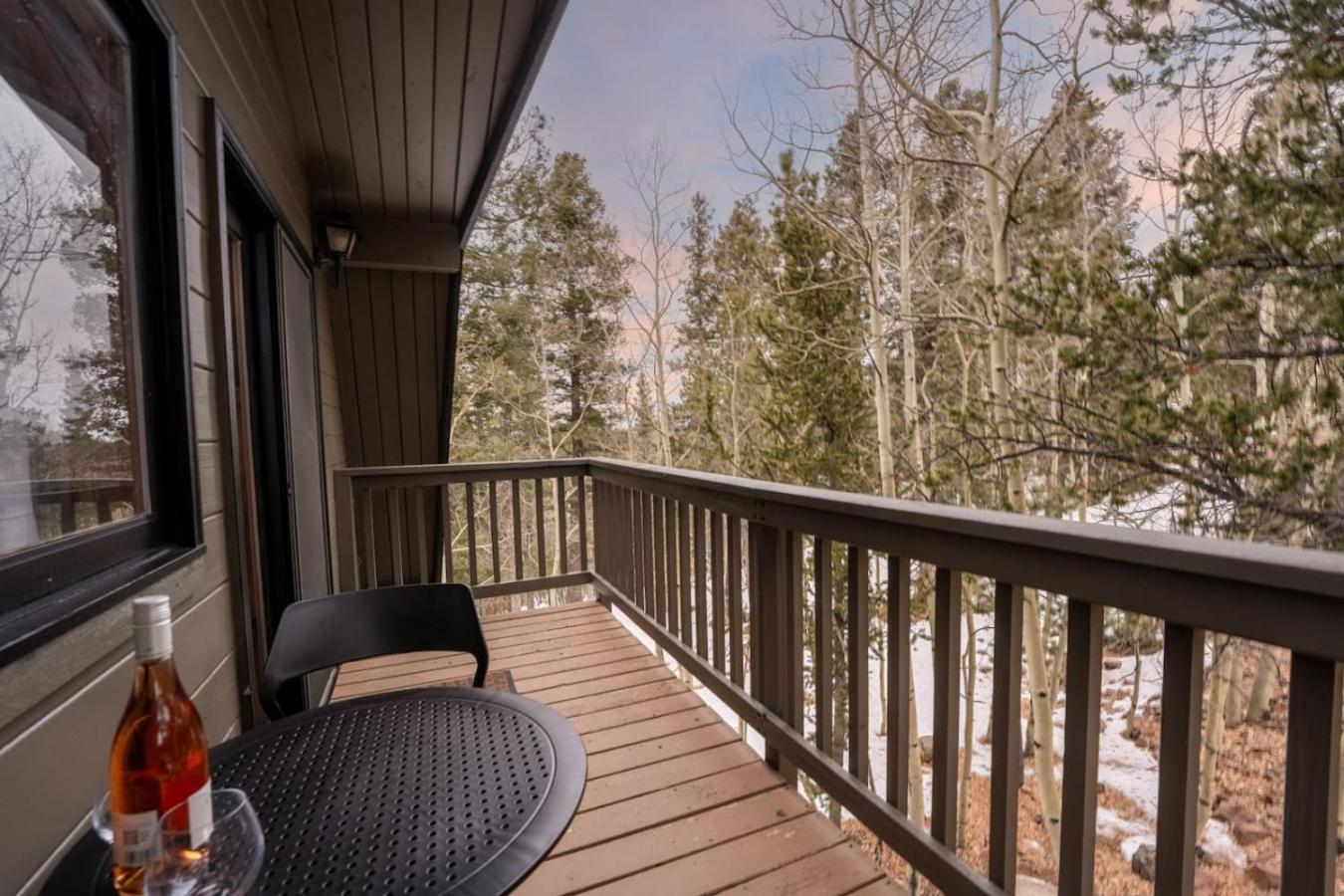 The Aspen Ridge Stargazer