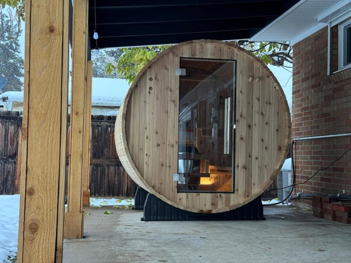 Brand New Arvada Guest Suite Sauna Fire Pit
