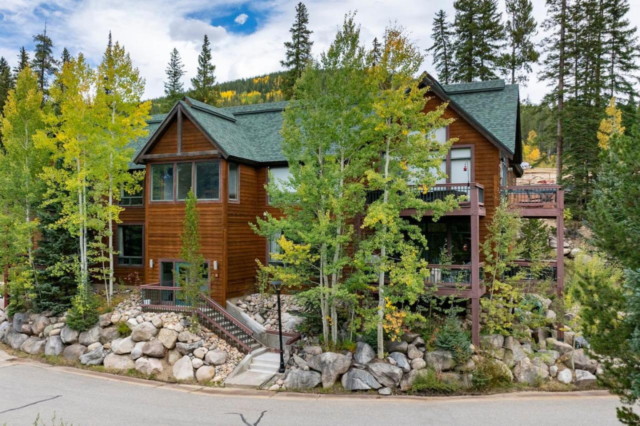 Luxe Home Minutes To Skiing Hot Tub
