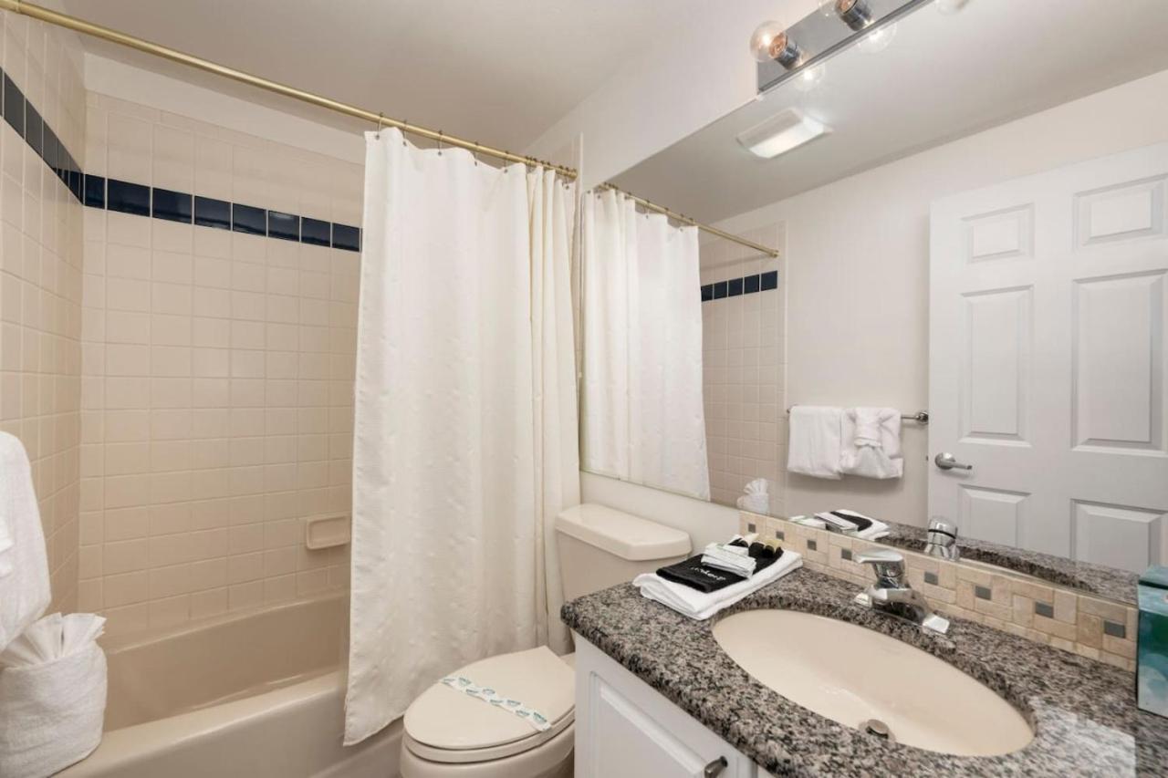 Luxe Home Minutes To Skiing Hot Tub