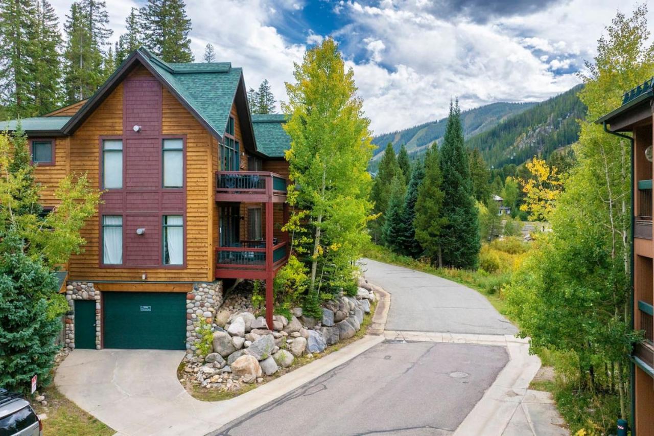 Luxe Home Minutes To Skiing Hot Tub