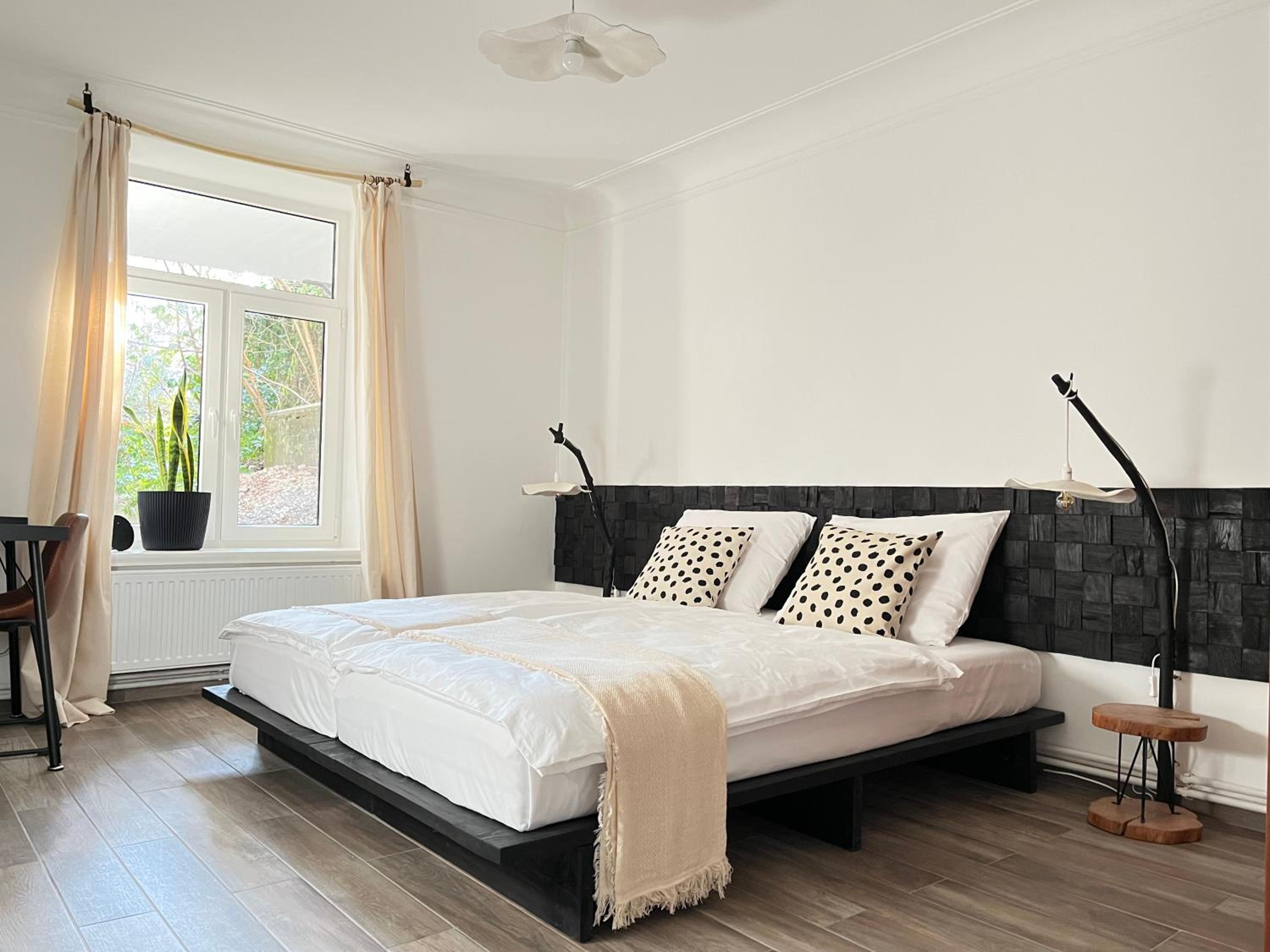 Stylish Central Apartment