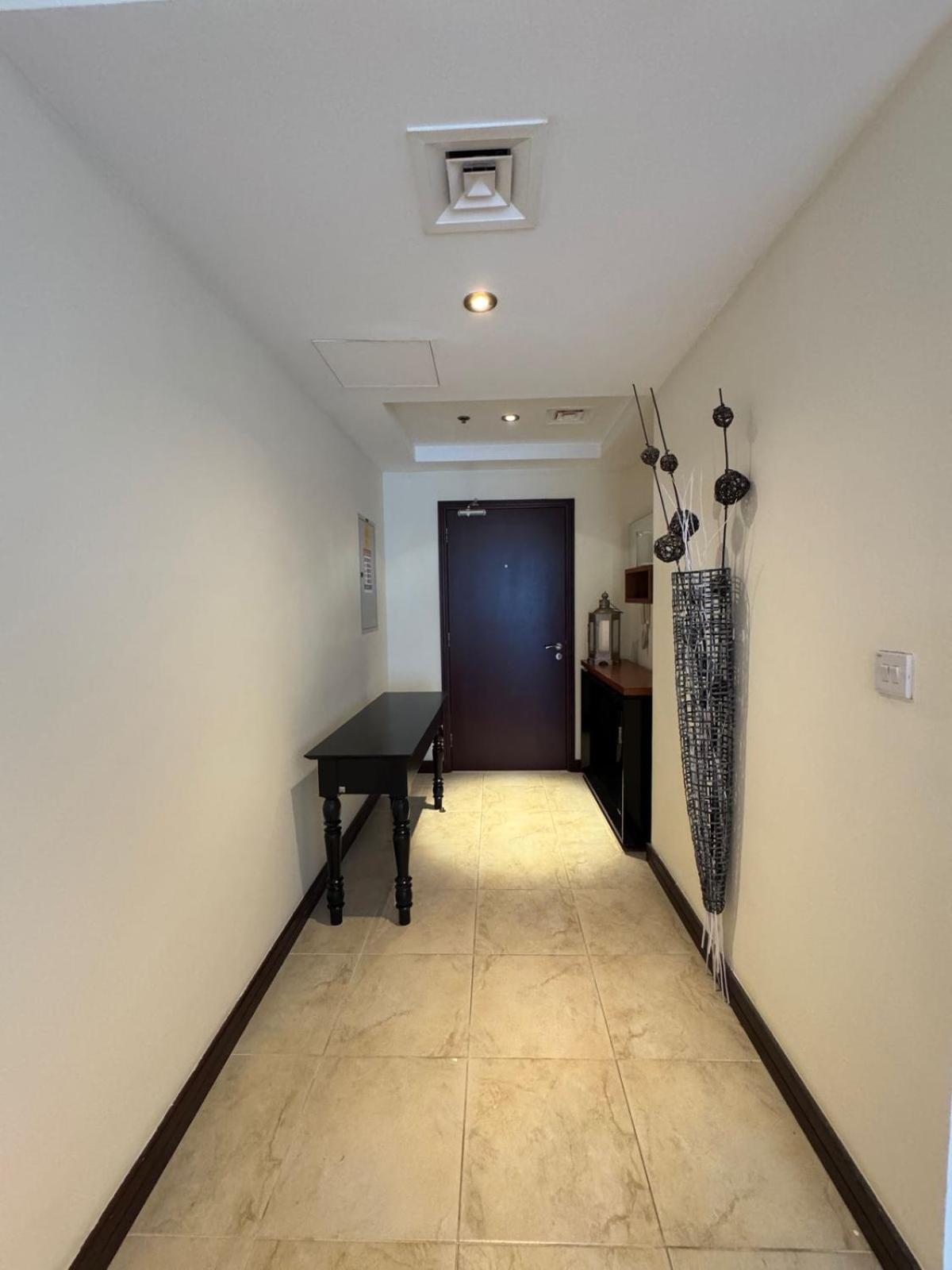 Click Stay - JLT - 2 Bedroom & Balcony Lakes View Entire Apartment -SS