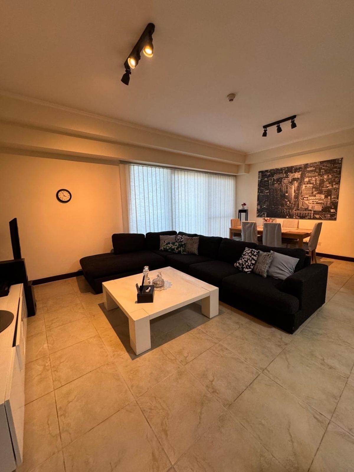 Click Stay - JLT - 2 Bedroom & Balcony Lakes View Entire Apartment -SS