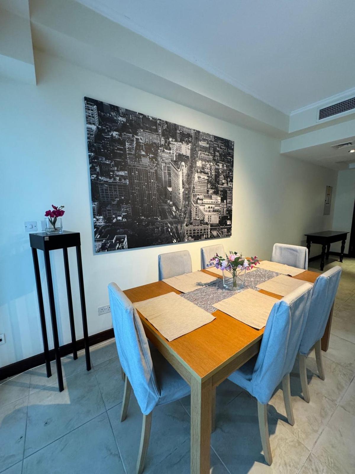 Click Stay - JLT - 2 Bedroom & Balcony Lakes View Entire Apartment -SS