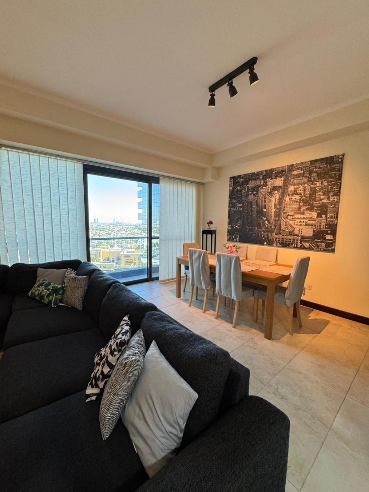 Click Stay - JLT - 2 Bedroom & Balcony Lakes View Entire Apartment -SS