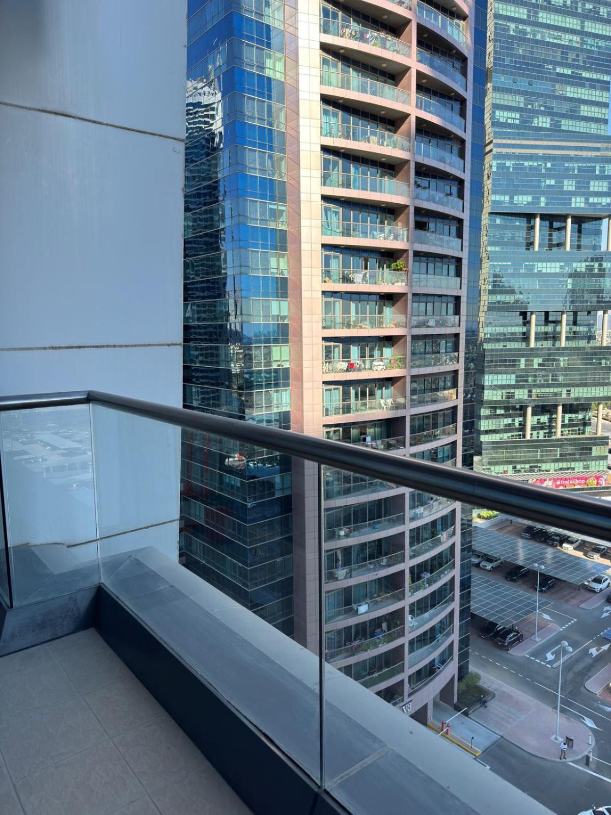 Click Stay - JLT - 2 Bedroom & Balcony Lakes View Entire Apartment -SS