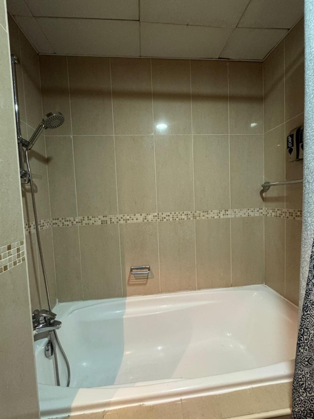 Click Stay - JLT - 2 Bedroom & Balcony Lakes View Entire Apartment -SS